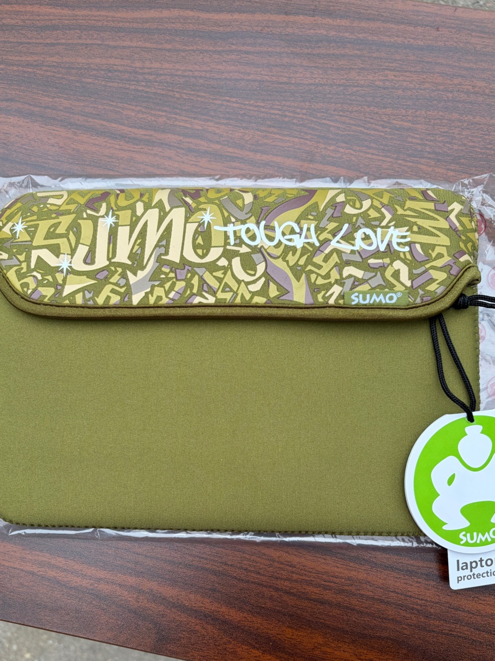 SUMO 8.9 Graffiti Green Neoprene Netbook Laptop Sleeve New